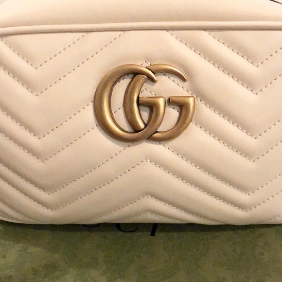 Gucci Bag - Picture 4 of 16